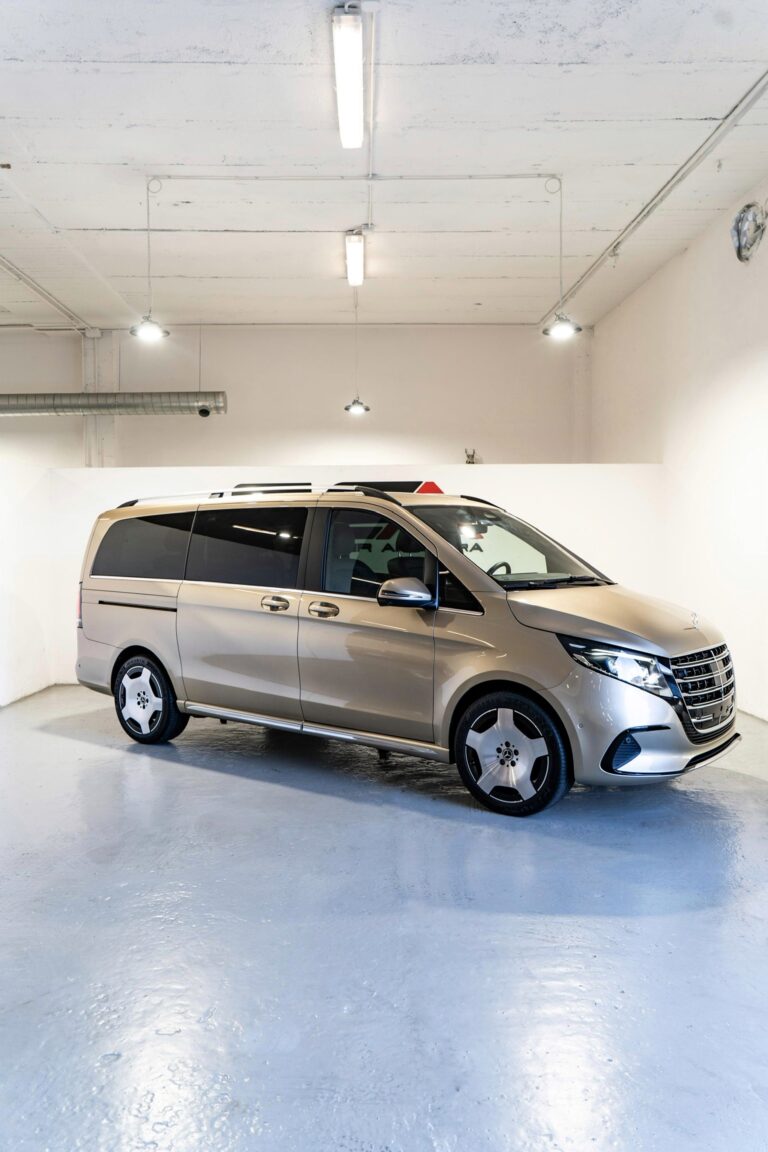 MERCEDES V300 4MATIC